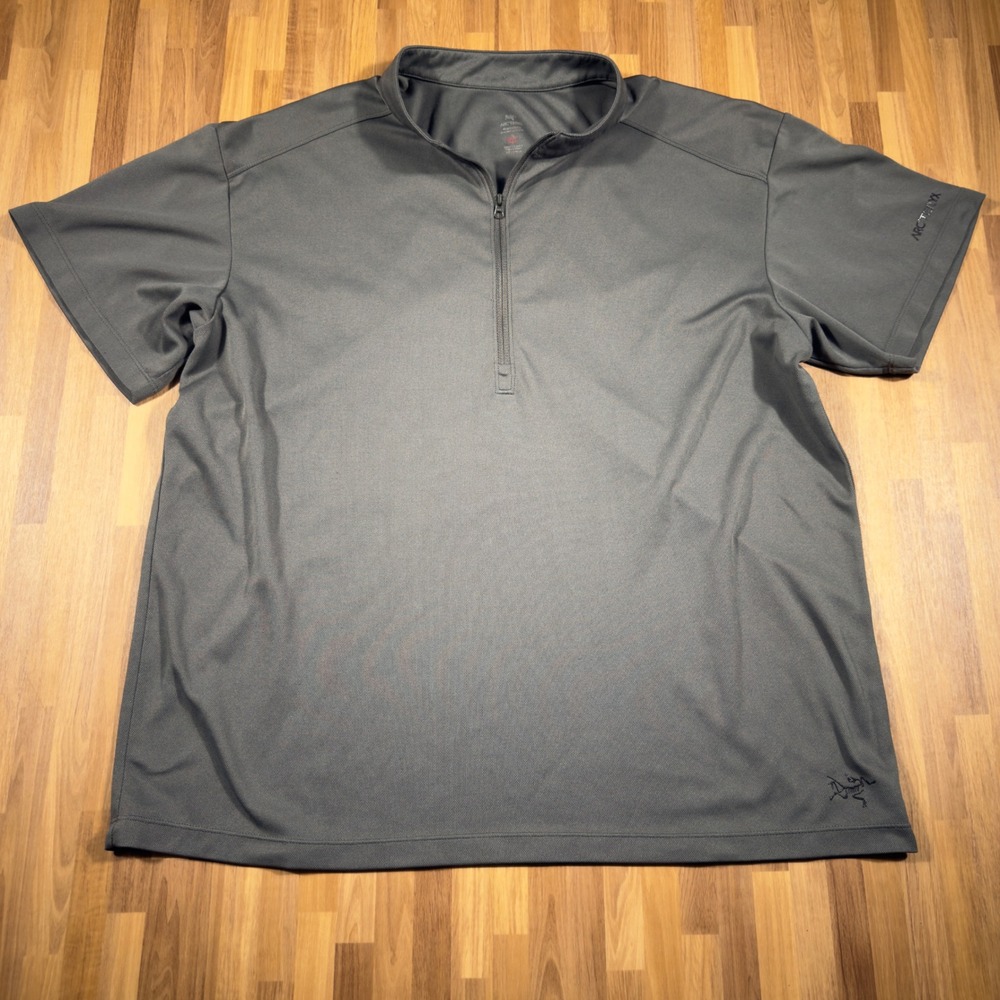 Arcteryx Mens Gray Short Sleeve Quarter Zip Polo Shirt Size Medium Mock Neck